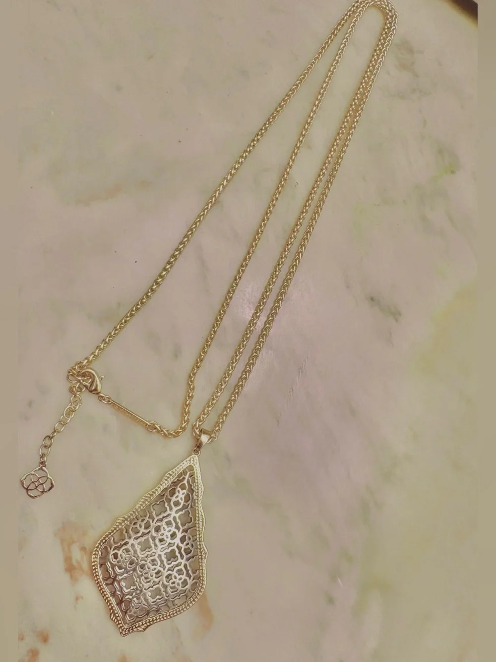 KENDRA SCOTT TWO-TONE FILIGREE AIDEN STATEMENT NECKLACE NWOT FIRM